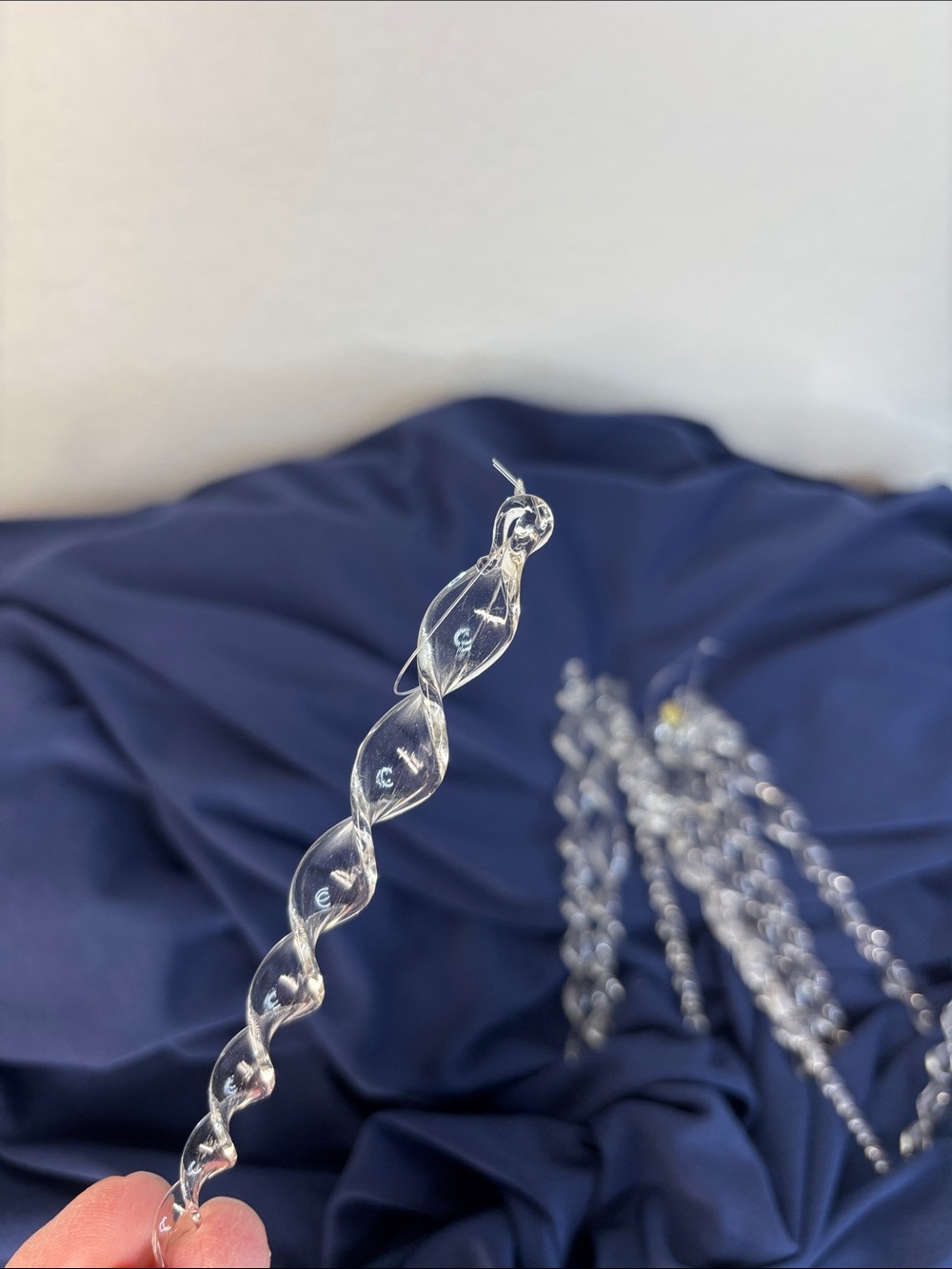 Set of Vintage Clear Spiral Glass Icicle Ornaments - 10 Pieces - Picture 6 of 6